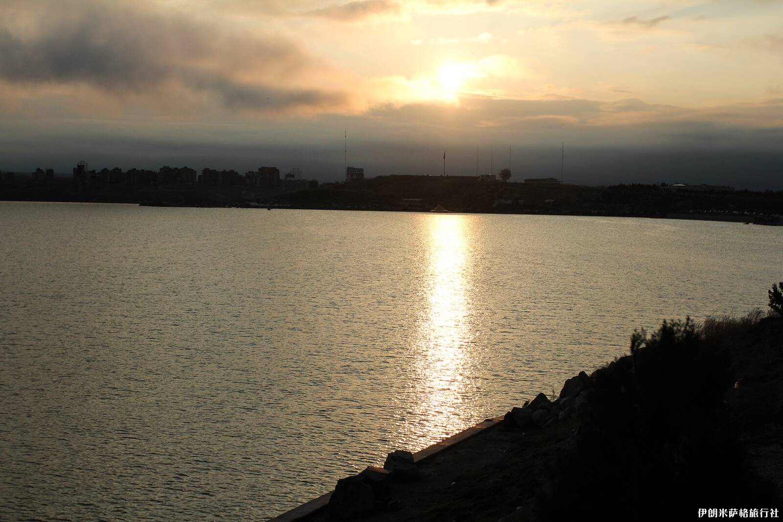 دریاچه شورابیل.jpg