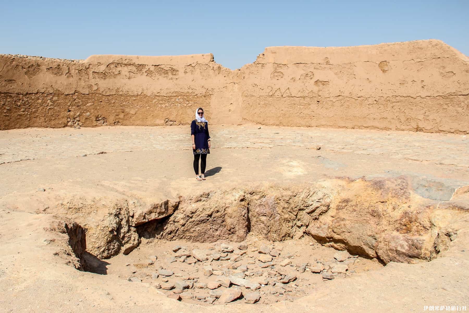 Places-to-visit-in-Iran-Zoroastrian-Towers-of-Silence-Yadz-UNESCO-World-Heritage-Iran.jpg