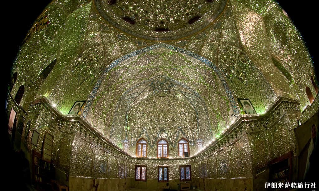 Shah-Cheragh-Mausoleum-3-设拉子.jpg
